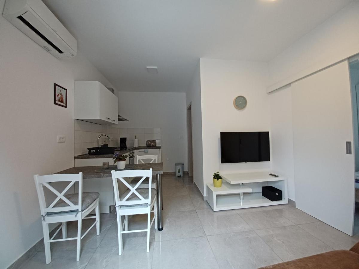 Apartments Leon 1 Novigrad Istria Exterior foto